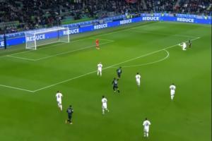 连续4届无缘世界杯！斯洛文尼亚惊天乌龙+7分钟2黄，提前小组出局