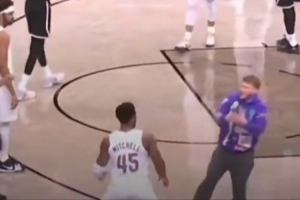 骑士队记：冲进场试图与米切尔合影球迷被NBA终身禁止观赛！