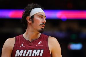 比尔·西蒙斯：应取消哈克斯争MIP的资格 他只是打出了预期的表现