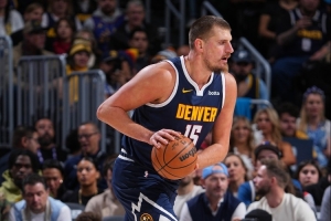 约基奇近7战场均34.6分12板11助&真实命中率81.8% 掘金7连胜