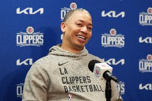 船蜜谈赢球：继续炒鲈鱼&巴图姆有他不雅照 哈登球衣值得快船退役