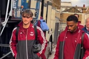 劳模这一块！15岁道曼刚踢完青年欧冠，马上又随一线队出征