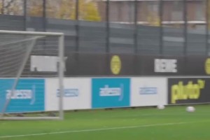 潘伟力：拜合拉木俱乐部若再不进球恐难担主力前锋